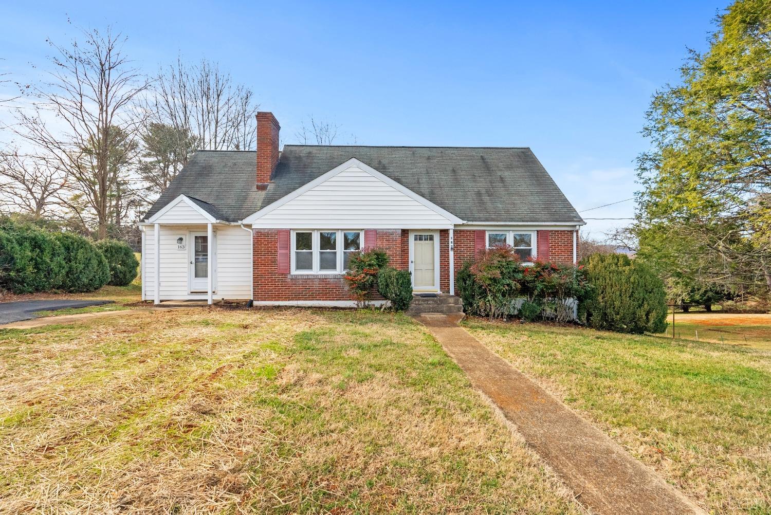 163 Grandview Drive, Amherst, Virginia image 2