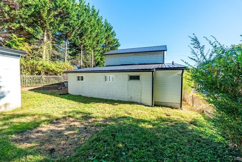 Tiny photo for 811 Polk Street, Lynchburg, VA 24501 (MLS # 362580)