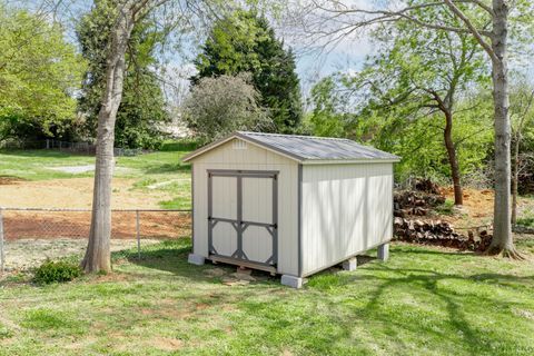 Tiny photo for 7135 Suncrest Drive, Lynchburg, VA 24502 (MLS # 365666)