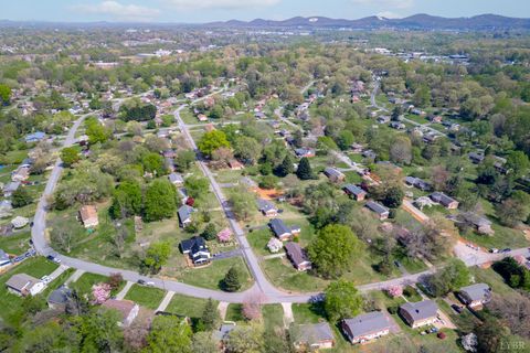 Tiny photo for 7135 Suncrest Drive, Lynchburg, VA 24502 (MLS # 365666)