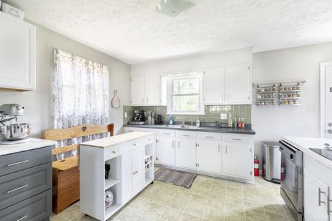 Tiny photo for 7135 Suncrest Drive, Lynchburg, VA 24502 (MLS # 365666)