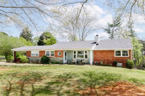 Tiny photo for 7135 Suncrest Drive, Lynchburg, VA 24502 (MLS # 365666)