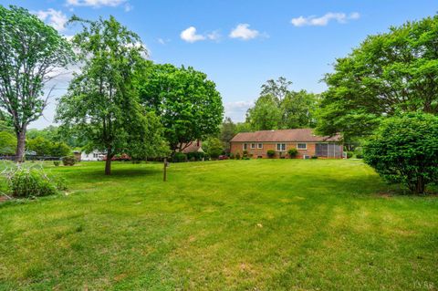 Tiny photo for 7100 Morton Dr, Lynchburg, VA 24502 (MLS # 366275)