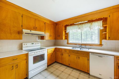 Tiny photo for 7100 Morton Dr, Lynchburg, VA 24502 (MLS # 366275)