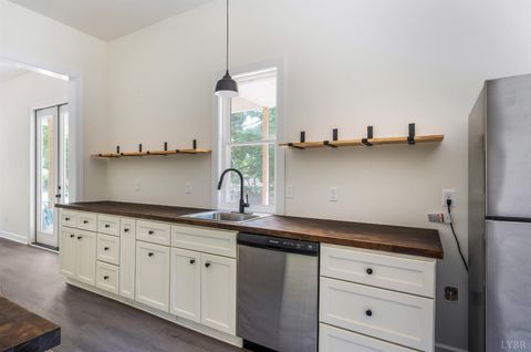 Tiny photo for 1501 Lockewood Drive, Lynchburg, VA 24502 (MLS # 366764)