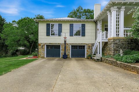 Tiny photo for 1304 Langhorne Road, Lynchburg, VA 24503 (MLS # 366103)