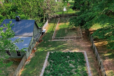 Tiny photo for 1304 Langhorne Road, Lynchburg, VA 24503 (MLS # 366103)