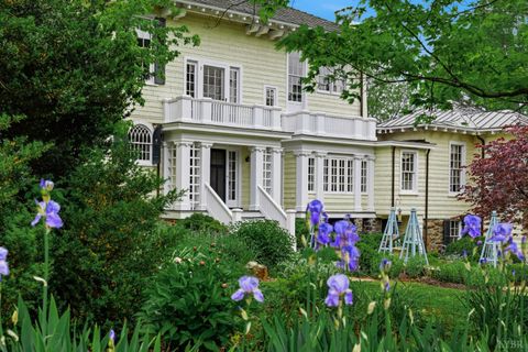 Tiny photo for 1304 Langhorne Road, Lynchburg, VA 24503 (MLS # 366103)