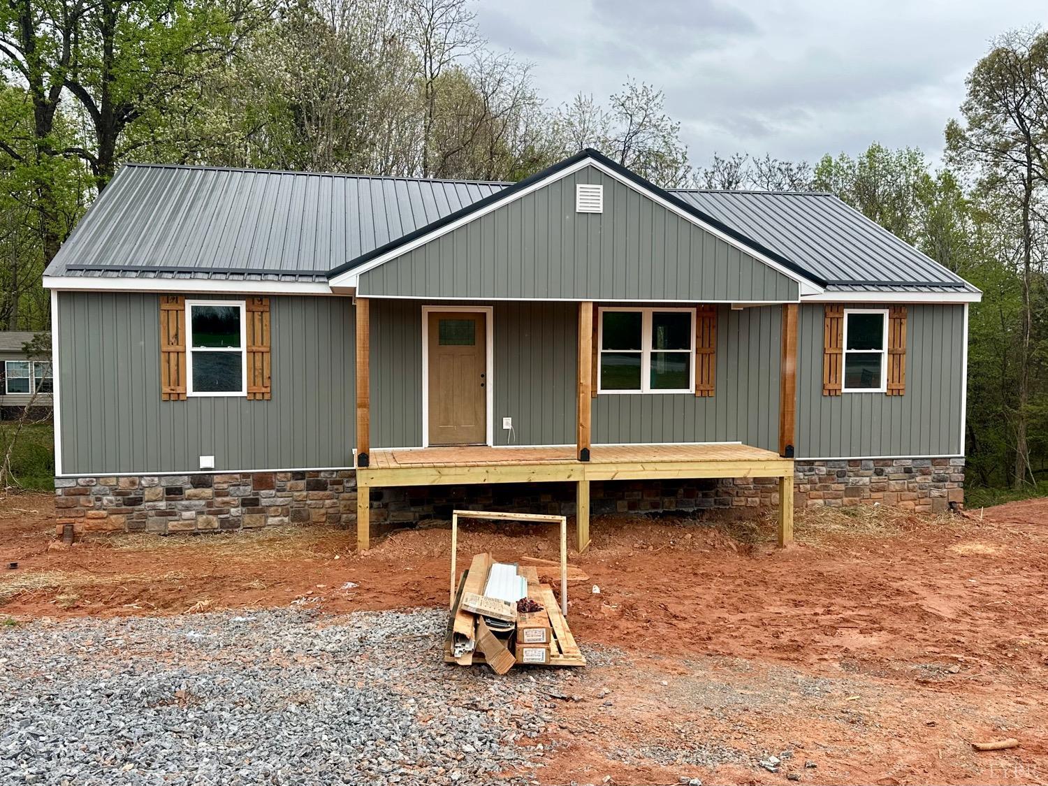 1484 White House Rd, Moneta, Virginia image 2