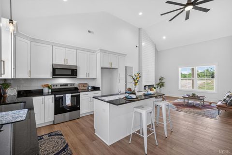 Tiny photo for 171 Fox Hall Dr, Amherst, VA 24521 (MLS # 366366)