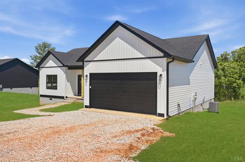Tiny photo for 171 Fox Hall Dr, Amherst, VA 24521 (MLS # 366366)