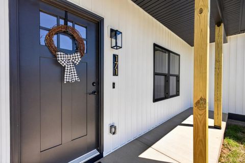 Tiny photo for 171 Fox Hall Dr, Amherst, VA 24521 (MLS # 366366)
