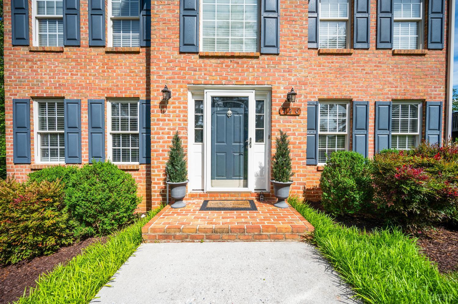 220 Bush Drive, Vinton, Virginia image 2
