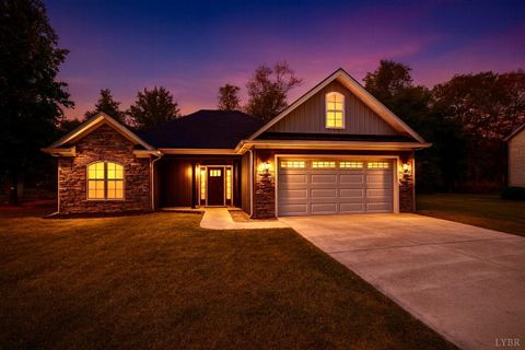 Photo of 1146 Macon Loop, Lynchburg, VA 24503 (MLS # 361927)