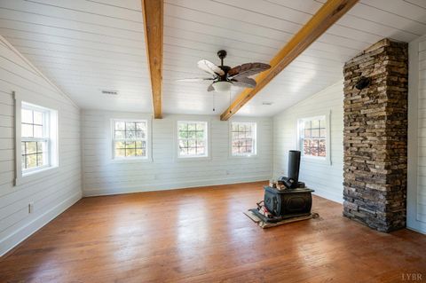 Tiny photo for 2728 E Branch Loop Loop, Roseland, VA 22967 (MLS # 362908)