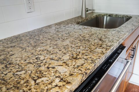 Tiny photo for 2728 E Branch Loop Loop, Roseland, VA 22967 (MLS # 362908)