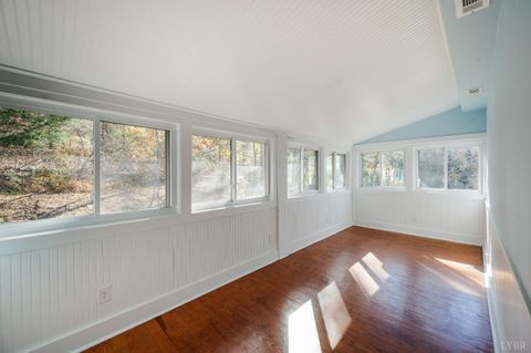 Tiny photo for 2728 E Branch Loop Loop, Roseland, VA 22967 (MLS # 362908)