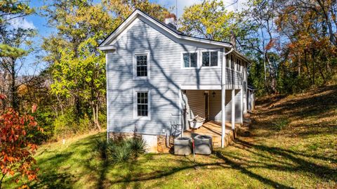 Tiny photo for 2728 E Branch Loop Loop, Roseland, VA 22967 (MLS # 362908)