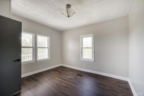 Tiny photo for 702 13th Street, Altavista, VA 24517 (MLS # 366306)