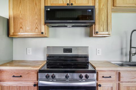 Tiny photo for 702 13th Street, Altavista, VA 24517 (MLS # 366306)