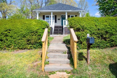 Tiny photo for 702 13th Street, Altavista, VA 24517 (MLS # 366306)