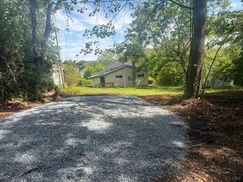 Tiny photo for 702 13th Street, Altavista, VA 24517 (MLS # 366306)