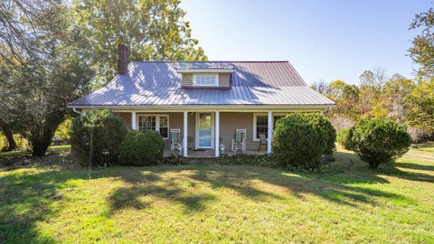 Photo of 6029 Crumptown Road, Farmville, VA 23901 (MLS # 369925)