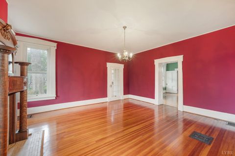 Tiny photo for 602 Washington Street, Lynchburg, VA 24504 (MLS # 366517)