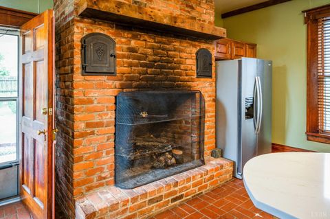 Tiny photo for 602 Washington Street, Lynchburg, VA 24504 (MLS # 366517)