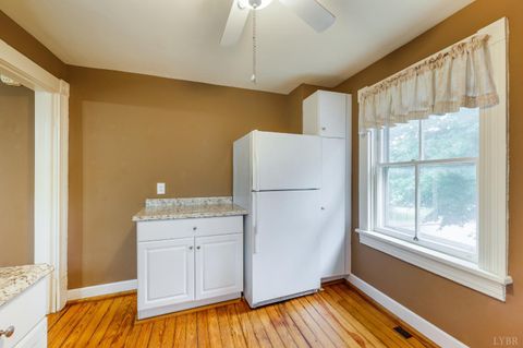 Tiny photo for 602 Washington Street, Lynchburg, VA 24504 (MLS # 366517)