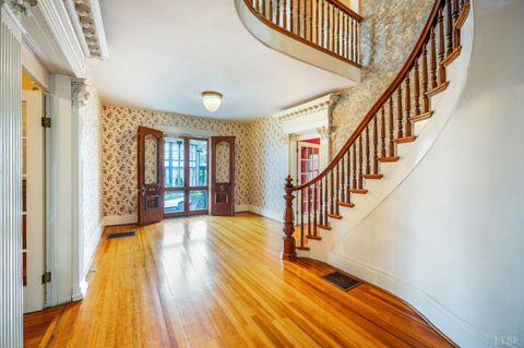 Tiny photo for 602 Washington Street, Lynchburg, VA 24504 (MLS # 366517)