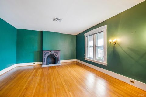 Tiny photo for 602 Washington Street, Lynchburg, VA 24504 (MLS # 366517)