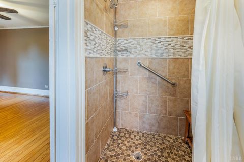 Tiny photo for 602 Washington Street, Lynchburg, VA 24504 (MLS # 366517)