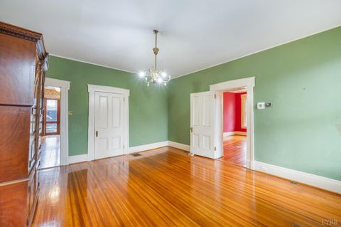Tiny photo for 602 Washington Street, Lynchburg, VA 24504 (MLS # 366517)