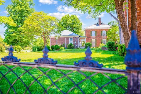 Tiny photo for 602 Washington Street, Lynchburg, VA 24504 (MLS # 366517)
