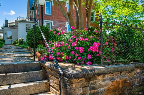 Tiny photo for 602 Washington Street, Lynchburg, VA 24504 (MLS # 366517)