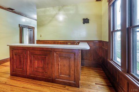 Tiny photo for 602 Washington Street, Lynchburg, VA 24504 (MLS # 366517)