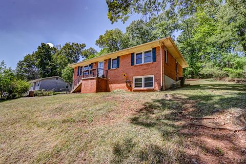 Tiny photo for 1622 Toddsbury Road, Altavista, VA 24517 (MLS # 366094)