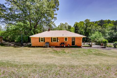 Tiny photo for 1622 Toddsbury Road, Altavista, VA 24517 (MLS # 366094)
