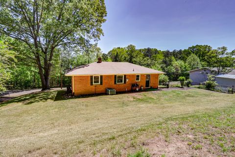 Tiny photo for 1622 Toddsbury Road, Altavista, VA 24517 (MLS # 366094)