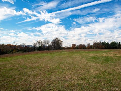 Tiny photo for 273 Airsports Dr, Amherst, VA 24521 (MLS # 363091)