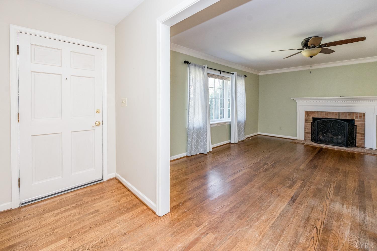 2312 Glencove Pl, Lynchburg, Virginia image 2