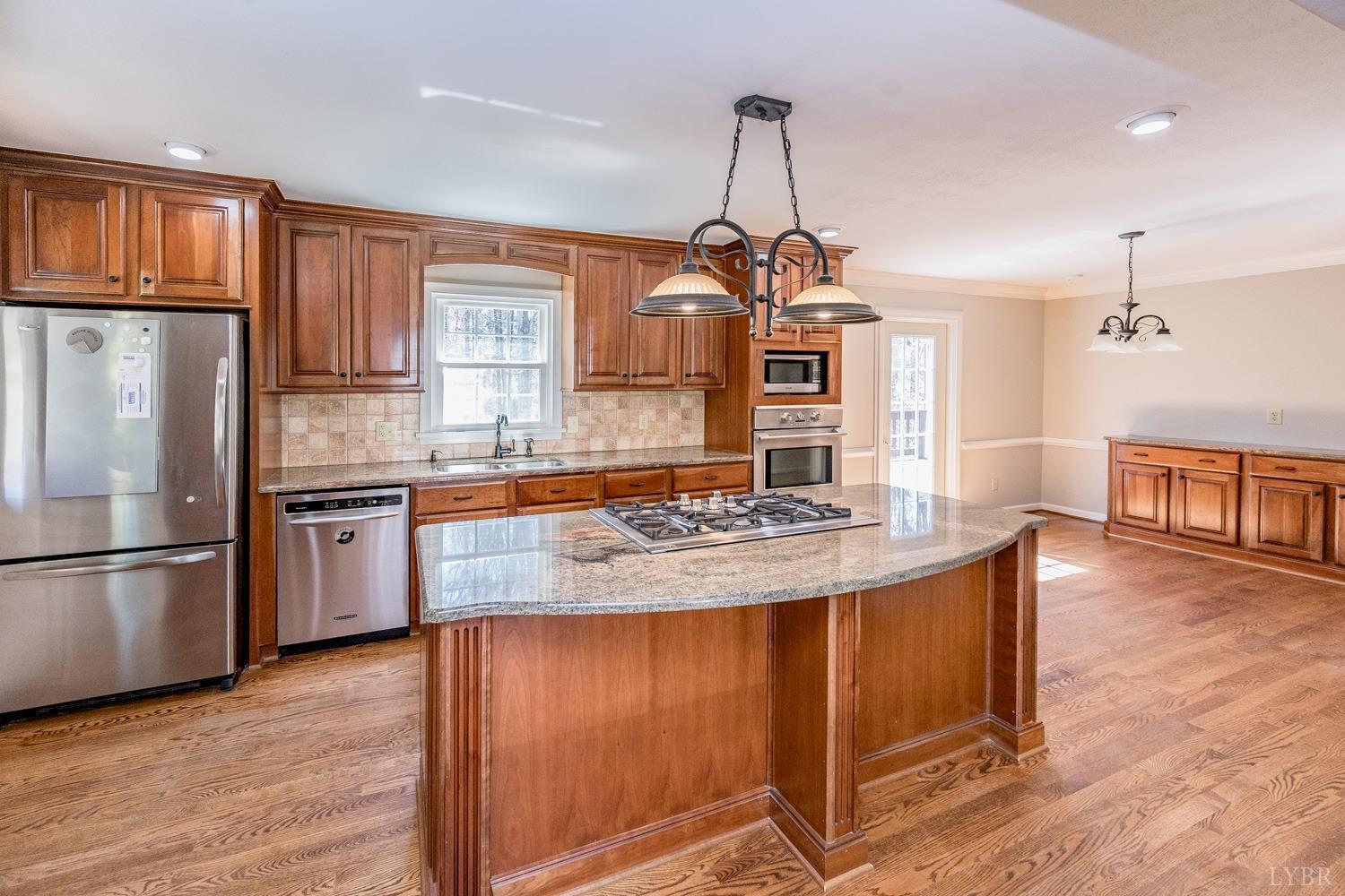 2312 Glencove Pl, Lynchburg, Virginia image 5