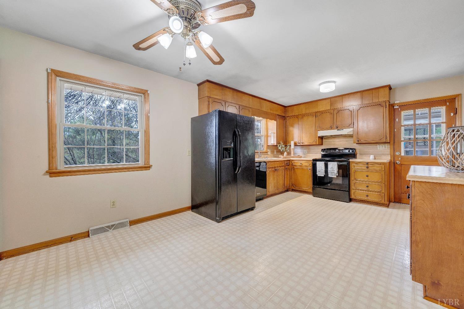 4774 Northwood Drive, Roanoke, Virginia image 6