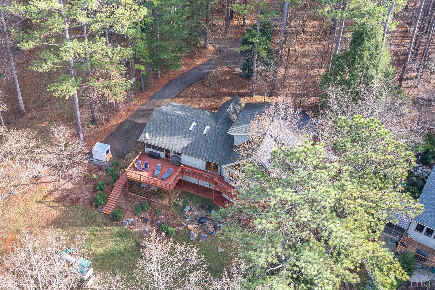 605 Lake Vista Drive, Forest, Virginia image 3