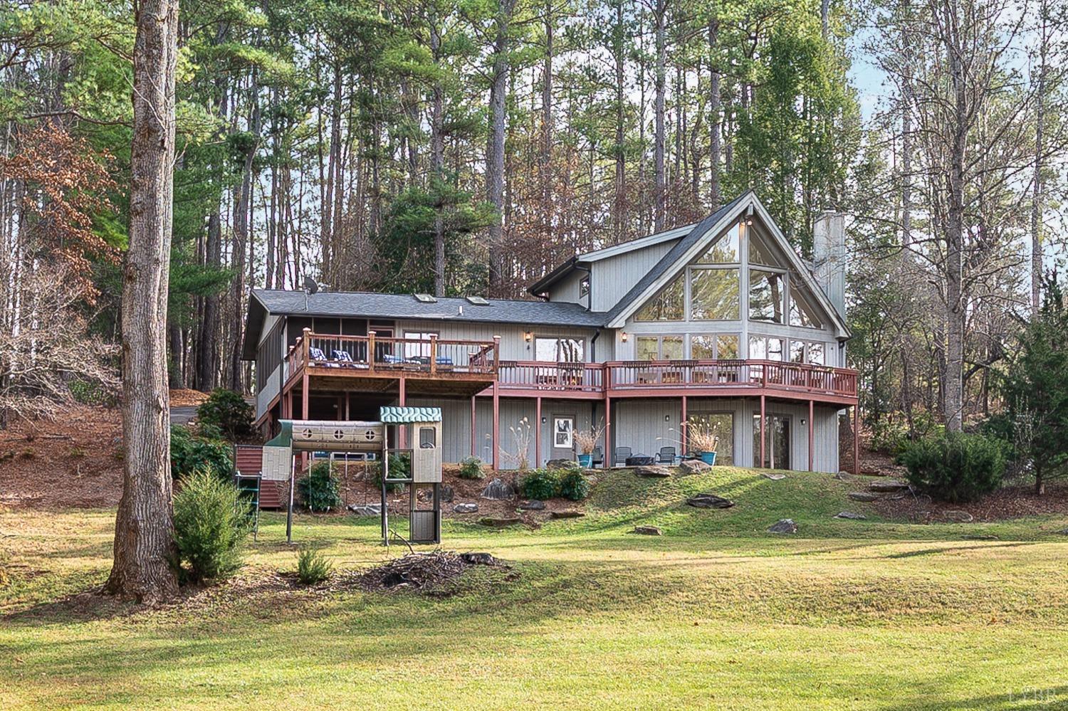 605 Lake Vista Drive, Forest, Virginia image 1