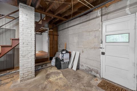 Tiny photo for 1131 Rhode Island Avenue, Lynchburg, VA 24502 (MLS # 365936)