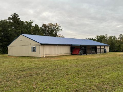 Photo of 27 Bayberry Lane, Farmville, VA 23901 (MLS # 361831)