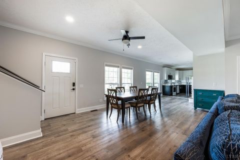 Tiny photo for 136 Montfair Drive, Amherst, VA 24521 (MLS # 366427)