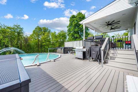 Tiny photo for 136 Montfair Drive, Amherst, VA 24521 (MLS # 366427)